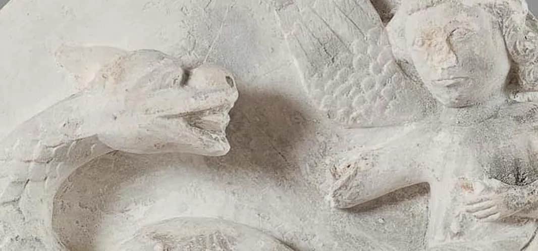 Rzeźba architektoniczna: historia, techniki i jej wpływ na architekturę