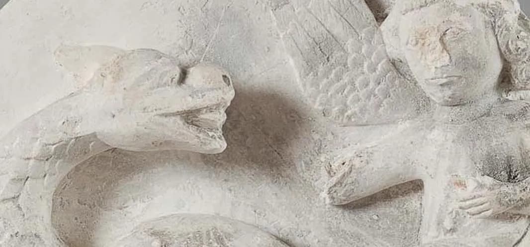 Rzeźba architektoniczna: historia, techniki i jej wpływ na architekturę