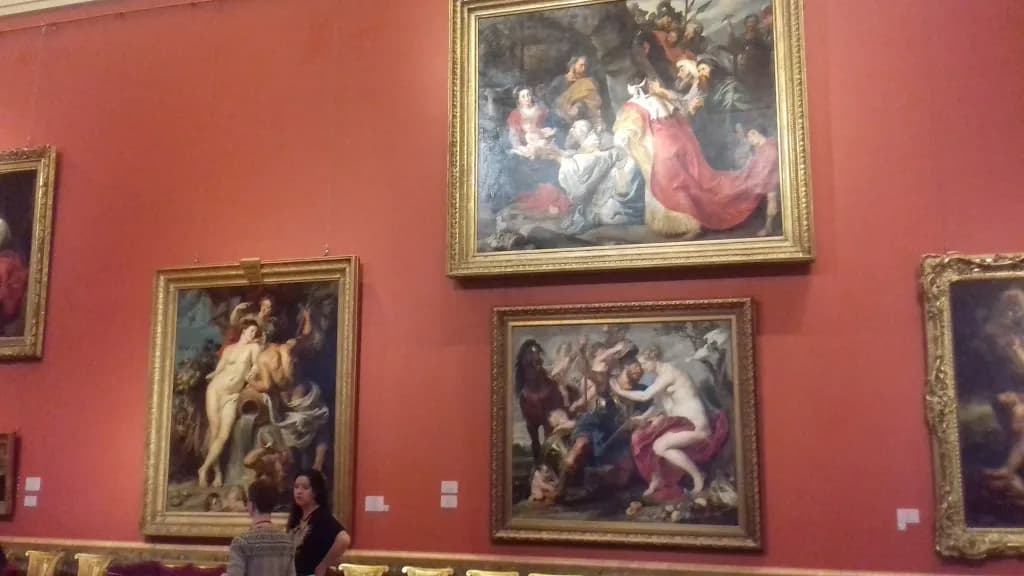 Muzeum sztuki w Sankt Petersburgu: odkryj najważniejsze kolekcje