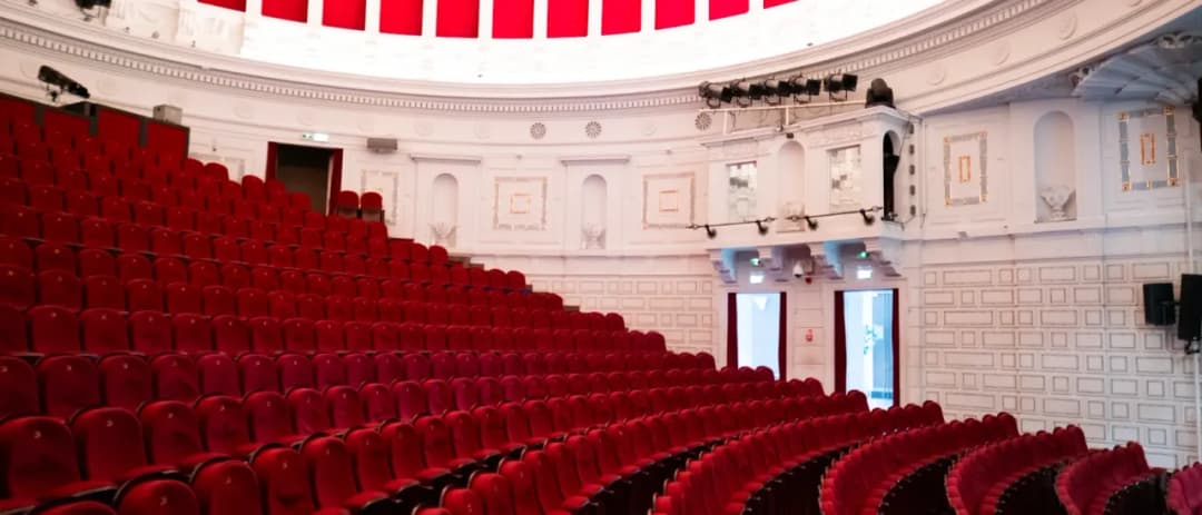 Teatr Komedia sala - idealne miejsce na Twoje wydarzenie w Warszawie
