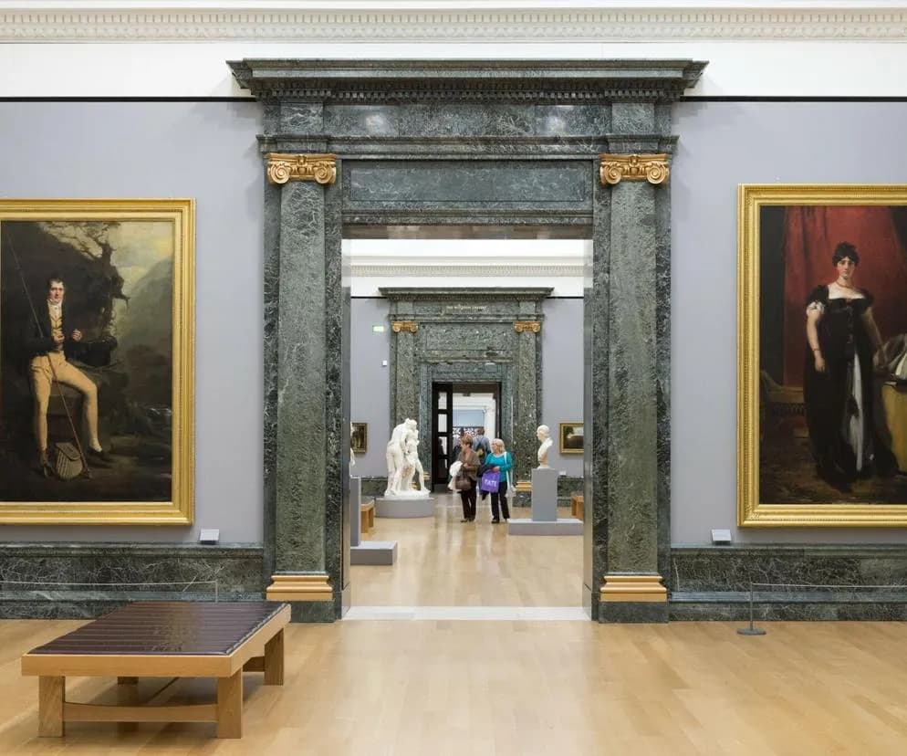 Muzeum sztuki współczesnej Londyn: Fascynujące wystawy i historia