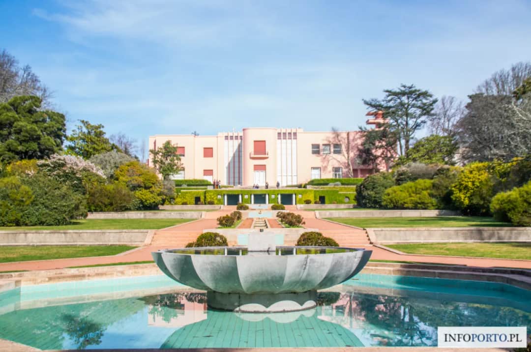 Muzeum sztuki współczesnej Serralves w Porto – historia, wystawy i porady