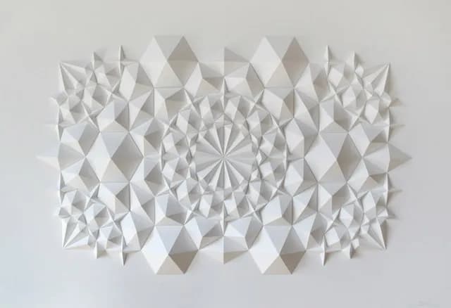 Jak stworzyć rzeźbę z papieru i kleju - proste techniki i porady