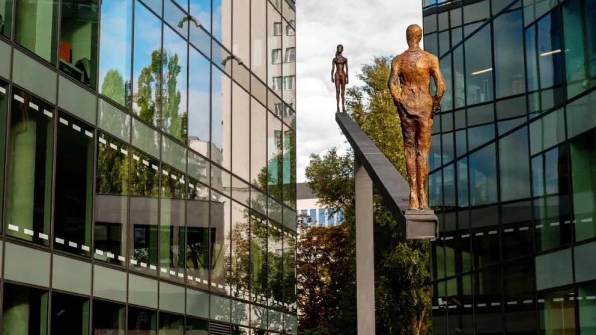 Ruchoma rzeźba – fascynujący świat sztuki ruchomej i jej historia