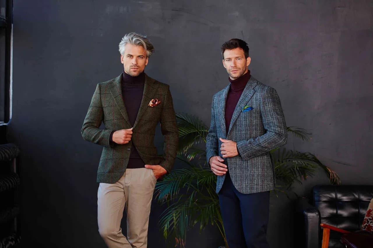 Jak się ubrać do teatru mężczyzna: unikaj faux pas i błędów w stylu