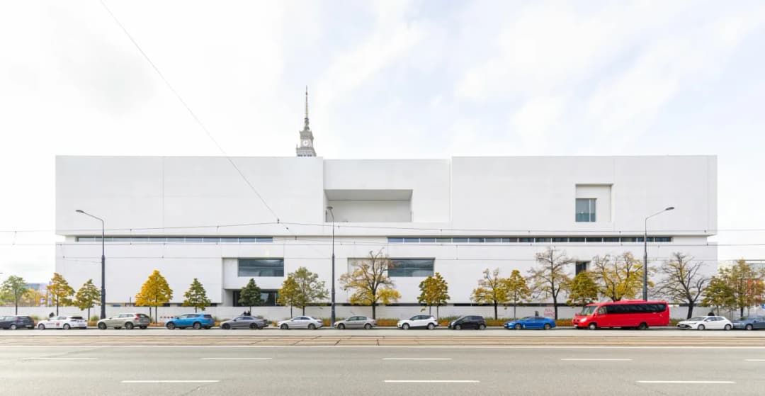 Muzeum sztuki nowoczesnej plac Defilad: wyjątkowe wystawy i architektura