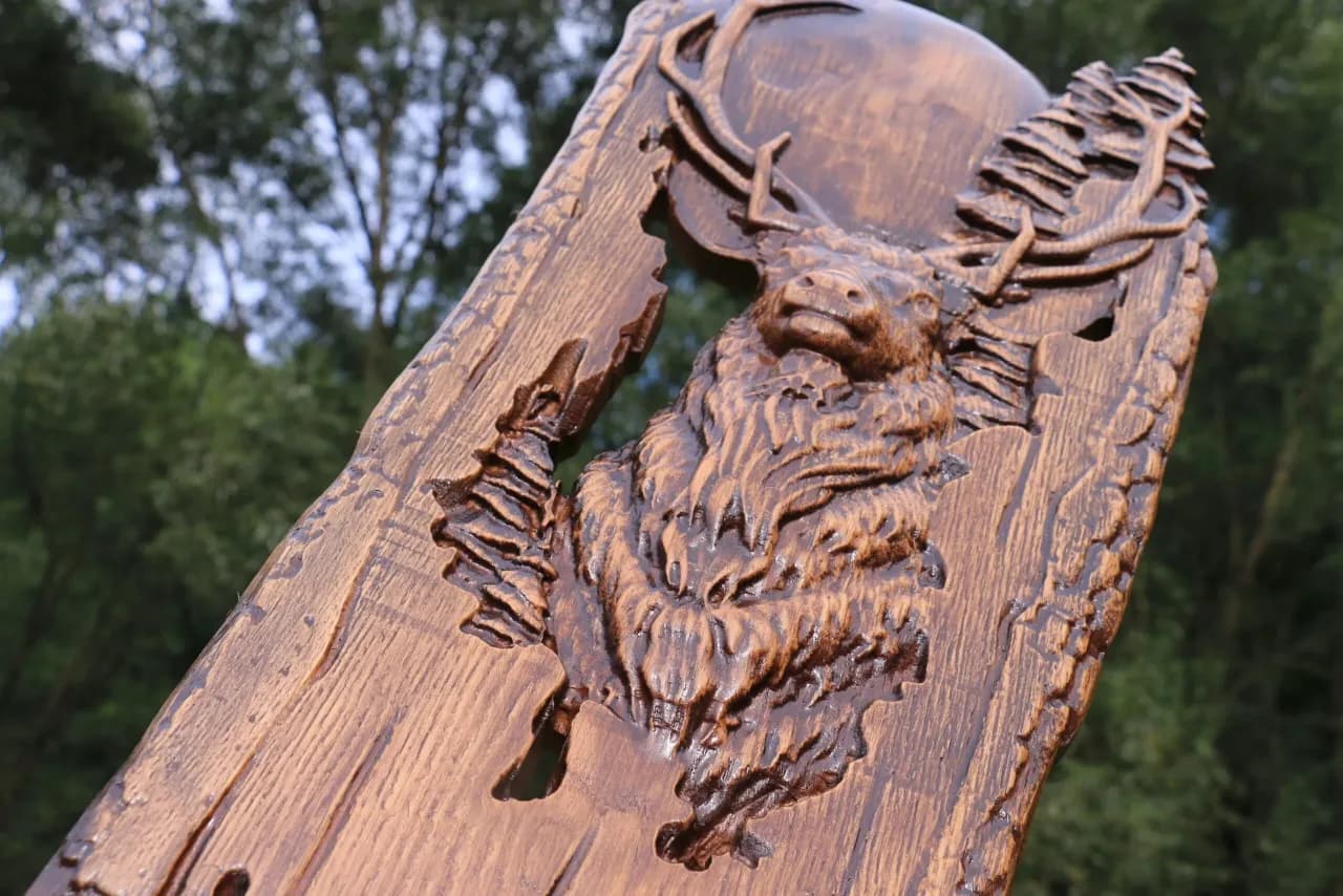 Rzeźba drewno: odkryj niezwykłe znaczenie i piękno drewnianych dzieł